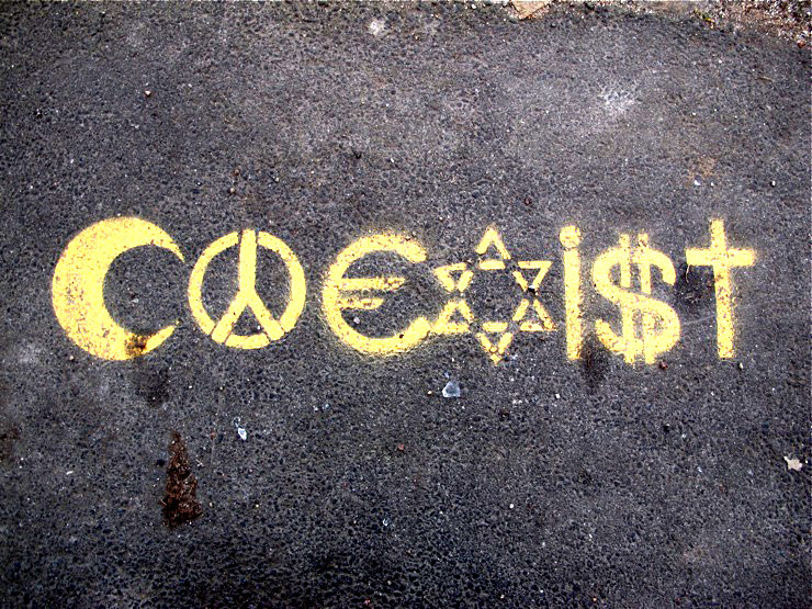 brooklyn-street-art-Sandra- Hoj-coexist