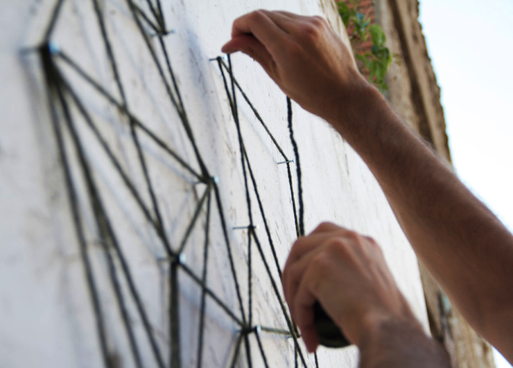 brooklyn-street-art-spider-tag-madrid-spain-02-14-web-1