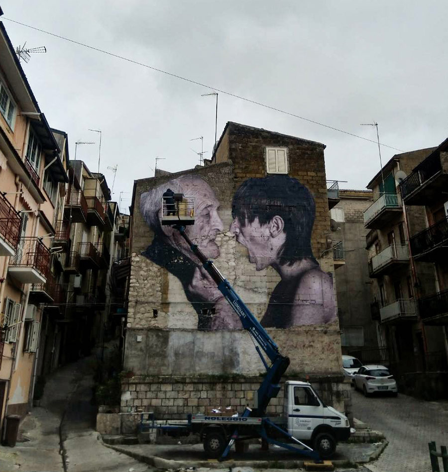 Bifido Pictures Intergenerational Conflict in Sicily