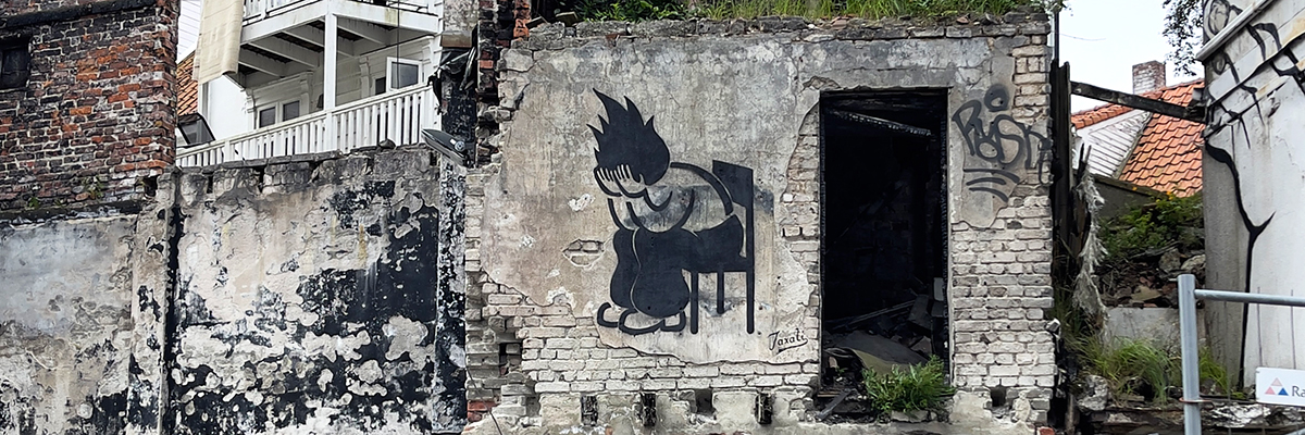 Gary Taxali at the Podium and on the Wall at Nice Surprise Festival – Stavanger