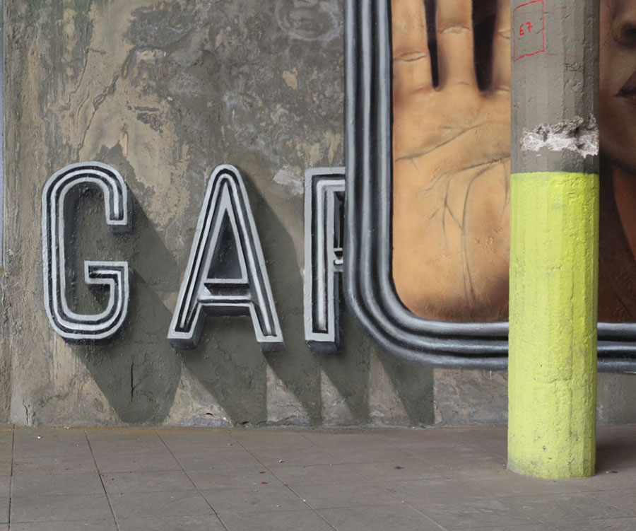 Making Goodbye a Starting Point: MrKas in a Porto Bus Station